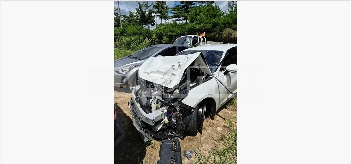 Photo 2 of 11: 2024 Kia K8 Hybrid — Korean insurance auction