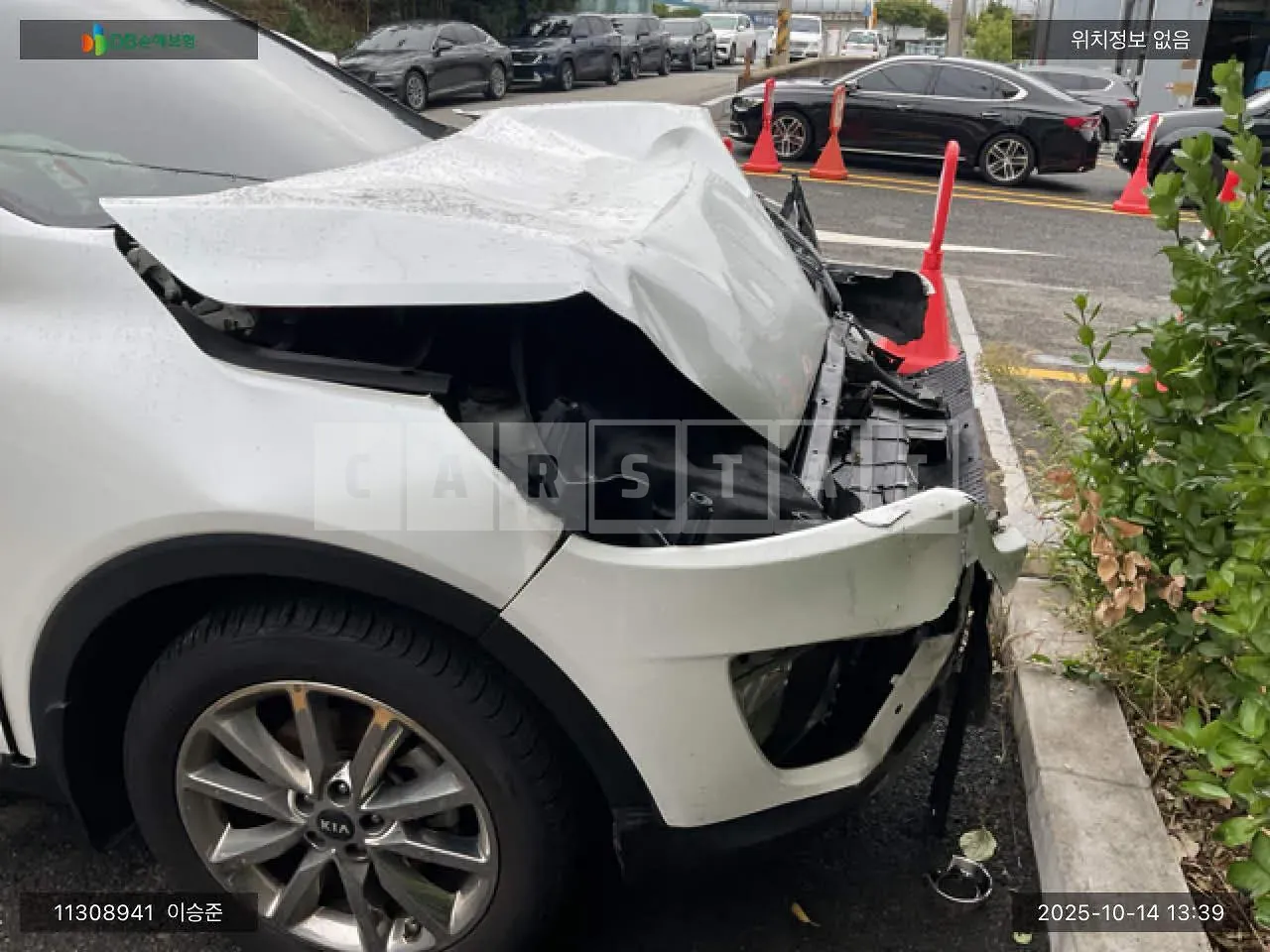 Photo 2 of 7: 2015 Kia Sorento, VIN KNAPH81BBFA078023 — Korean insurance auction