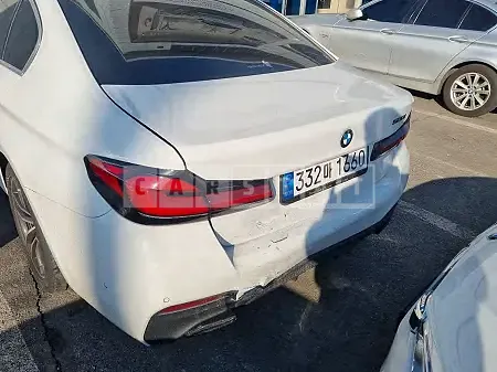 Photo 2 of 42: 2022 BMW 520i, VIN WBA11BH08NCH93054 — Korean insurance auction