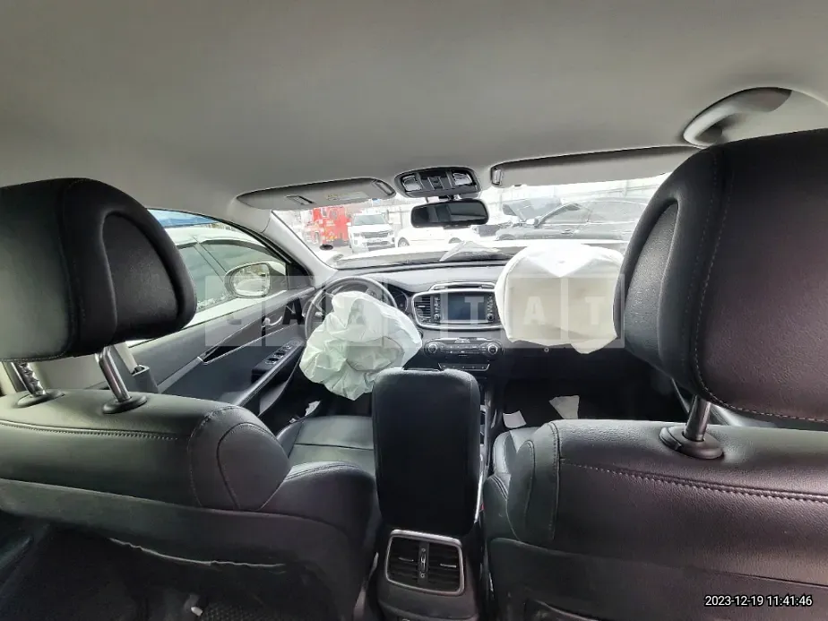 Photo 2 of 7: 2015 Kia Sorento 2.2 4WD, VIN KNAPH81BDFA110524 — Korean insurance auction