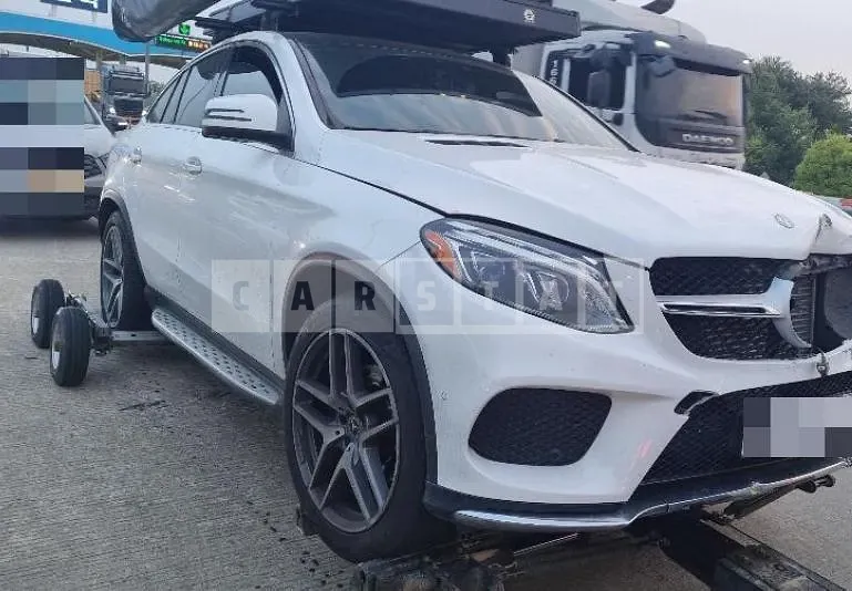 Photo 2 of 4: 2017 Mercedes-Benz GLE350 d 4Matic Coupe, VIN WDCED2EB2HA071068 — Korean insurance auction