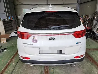 Photo 1 of 19: 2017 Kia Sportage — Korean insurance auction