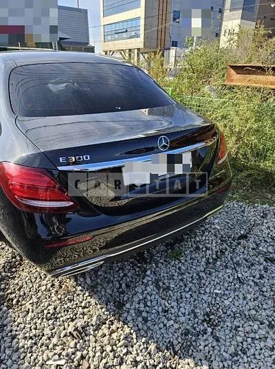Photo 1 of 10: 2018 Mercedes-Benz E200 — Korean insurance auction