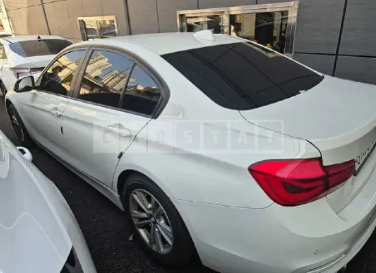 Photo 2 of 10: 2017 BMW 320d Efficient Dynamics Edition — Korean insurance auction