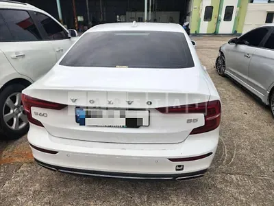 Photo 1 of 14: 2021 Volvo S60B5 — Korean insurance auction