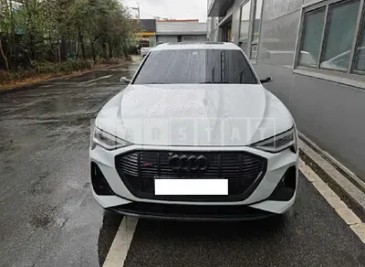 Photo 1 of 32: 2021 Audi e-tron Sportback 55 quattro — Korean insurance auction