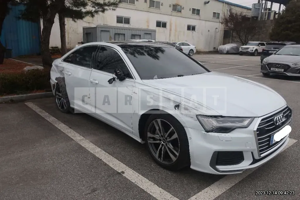 Photo 2 of 29: 2023 Audi A6 45 TFSI quattro, VIN WAUZZZF25PN077984 — Korean insurance auction