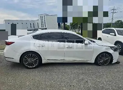 Photo 1 of 11: 2018 Kia K7 — Korean insurance auction