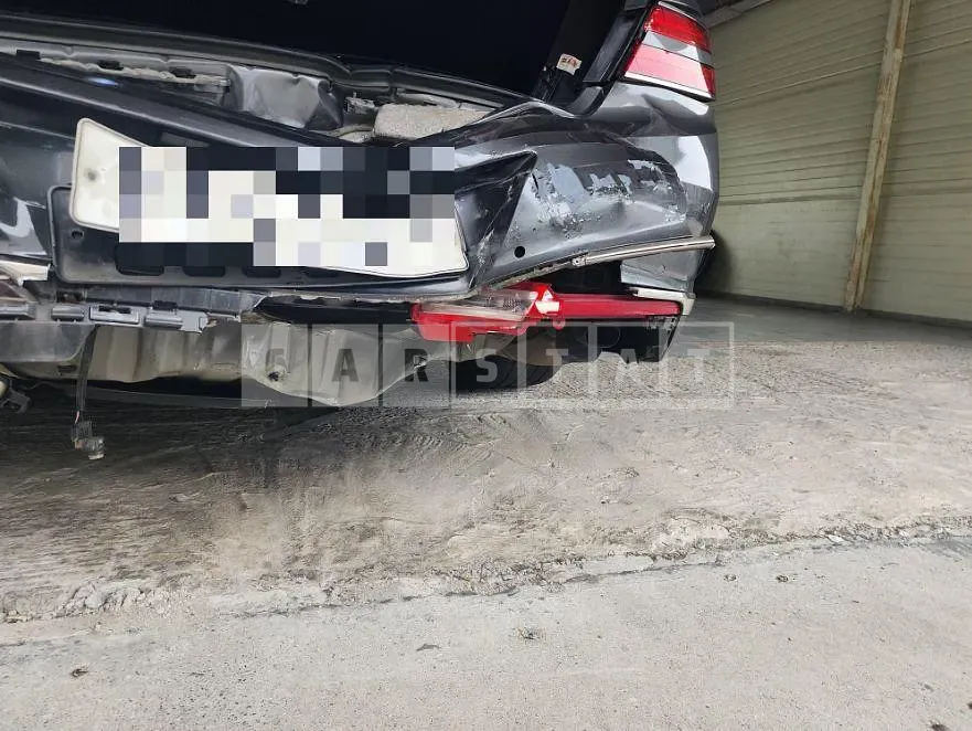 Photo 2 of 11: 2019 Genesis G90 5.0 — Korean insurance auction