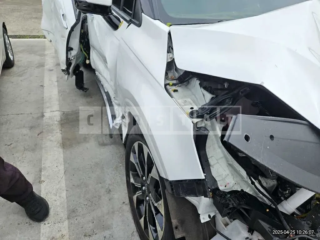 Photo 2 of 20: 2022 Kia Carnivals — Korean insurance auction