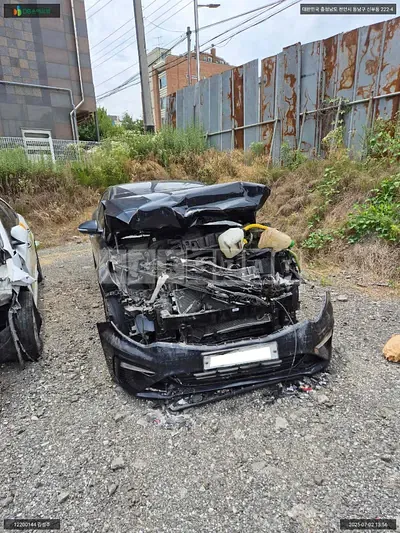 Photo 1 of 7: 2019 Kia K5, VIN KNAGT416BLA362353 — Korean insurance auction