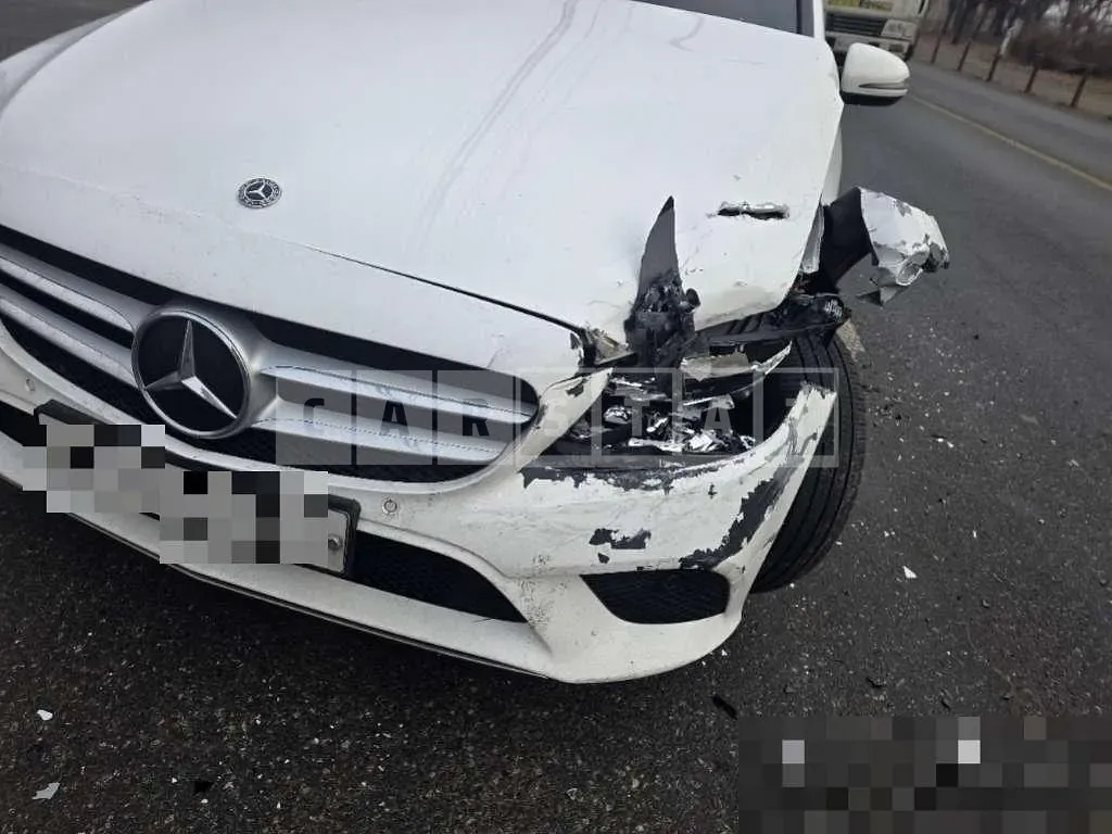Photo 2 of 9: 2019 Mercedes-Benz C 220 d — Korean insurance auction