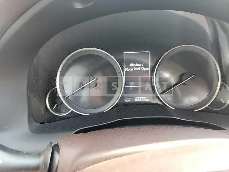 Photo 2 of 12: 2018 Lexus ES300h, VIN JTHBW1GGXJ2176767 — Korean insurance auction