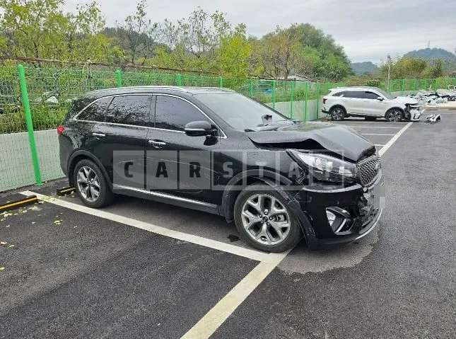 Photo 2 of 14: 2016 Kia Sorento — Korean insurance auction