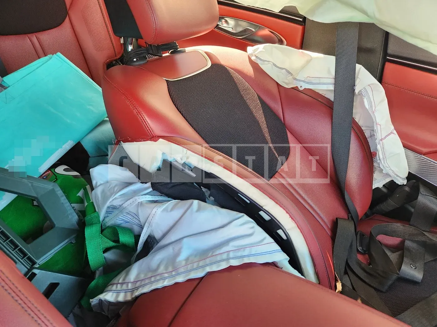 Photo 2 of 23: 2021 Genesis GV70 2.5 — Korean insurance auction
