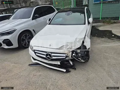 Photo 1 of 13: 2016 Mercedes-Benz E300 4Matic, VIN WDDZF4KB1HA088936 — Korean insurance auction