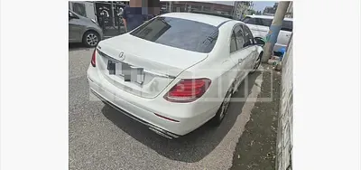 Photo 1 of 14: 2017 Mercedes-Benz E200 — Korean insurance auction