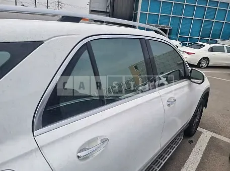 Photo 2 of 16: 2020 Mercedes-Benz GLE300d 4Matic, VIN WDCFB1KB1LA139197 — Korean insurance auction