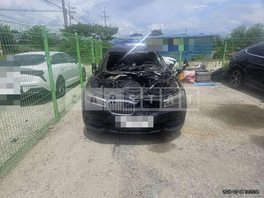 Photo 2 of 28: 2017 BMW 740d xDrive — Korean insurance auction