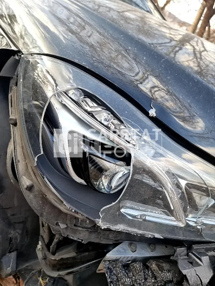 Photo 2 of 6: 2015 Mercedes-Benz E350 BlueTec 4Matic — Korean insurance auction
