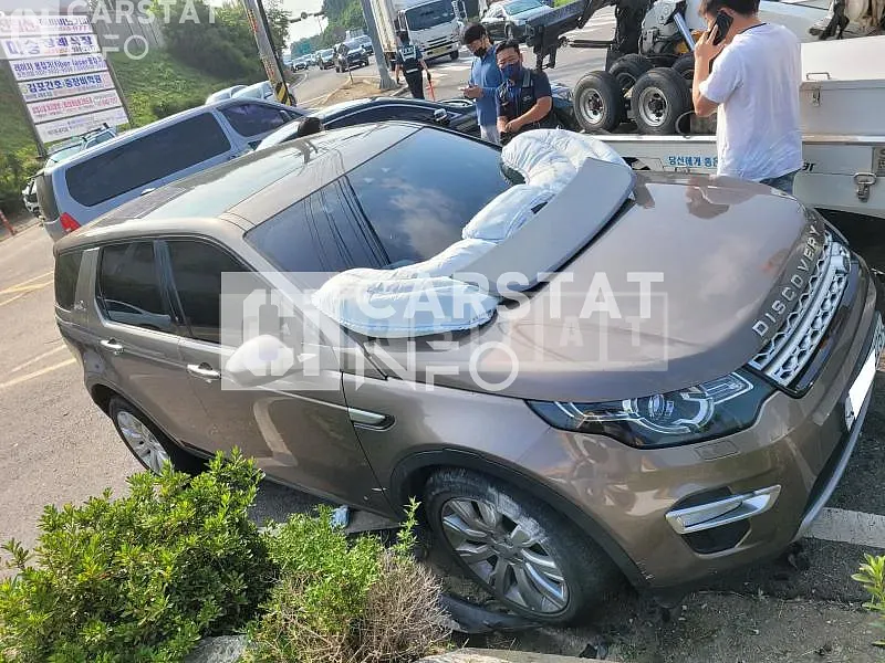 Photo 2 of 10: 2016 Land Rover Discovery Sports 2.0d, VIN SALCA2BN8GH574865 — Korean insurance auction