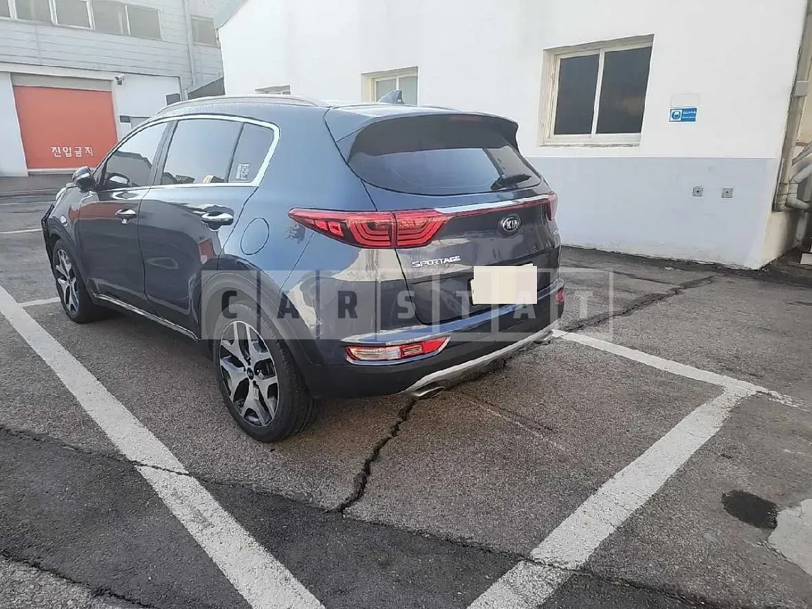 Photo 2 of 12: 2016 Kia Sportage 2.0, VIN KNAPN813BGK112885 — Korean insurance auction