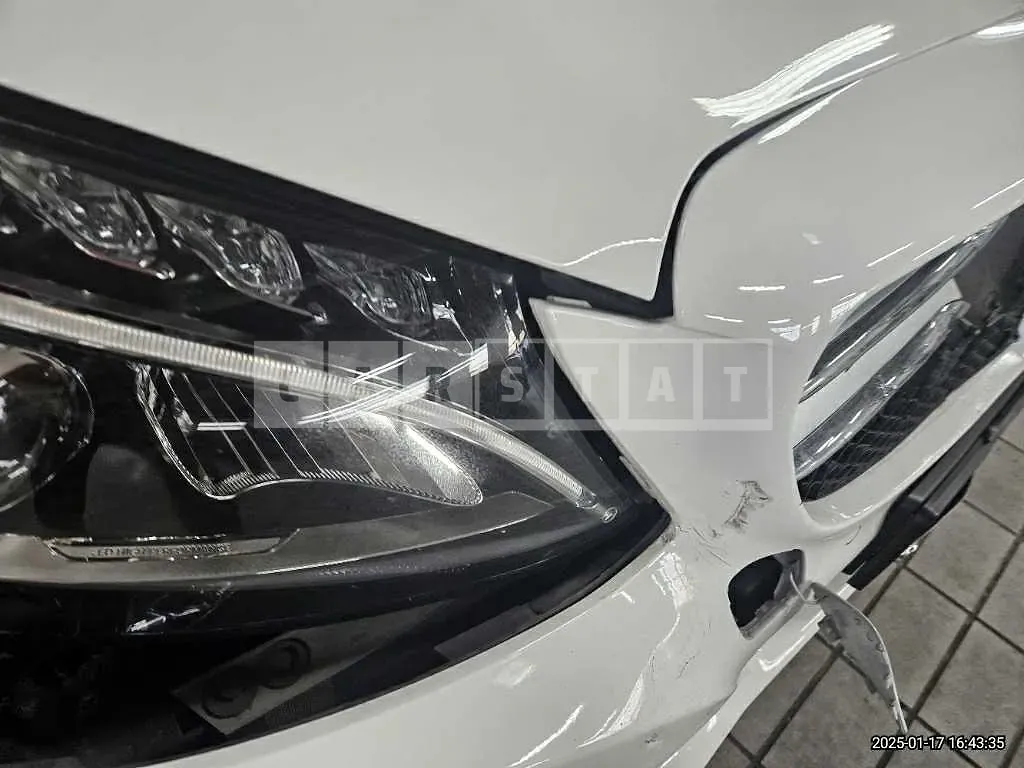 Photo 2 of 26: 2015 Mercedes-Benz C220 BlueTec — Korean insurance auction