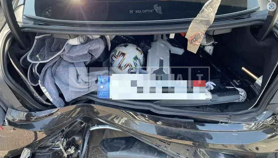 Photo 2 of 13: 2018 Mercedes-Benz E220 d Coupe — Korean insurance auction