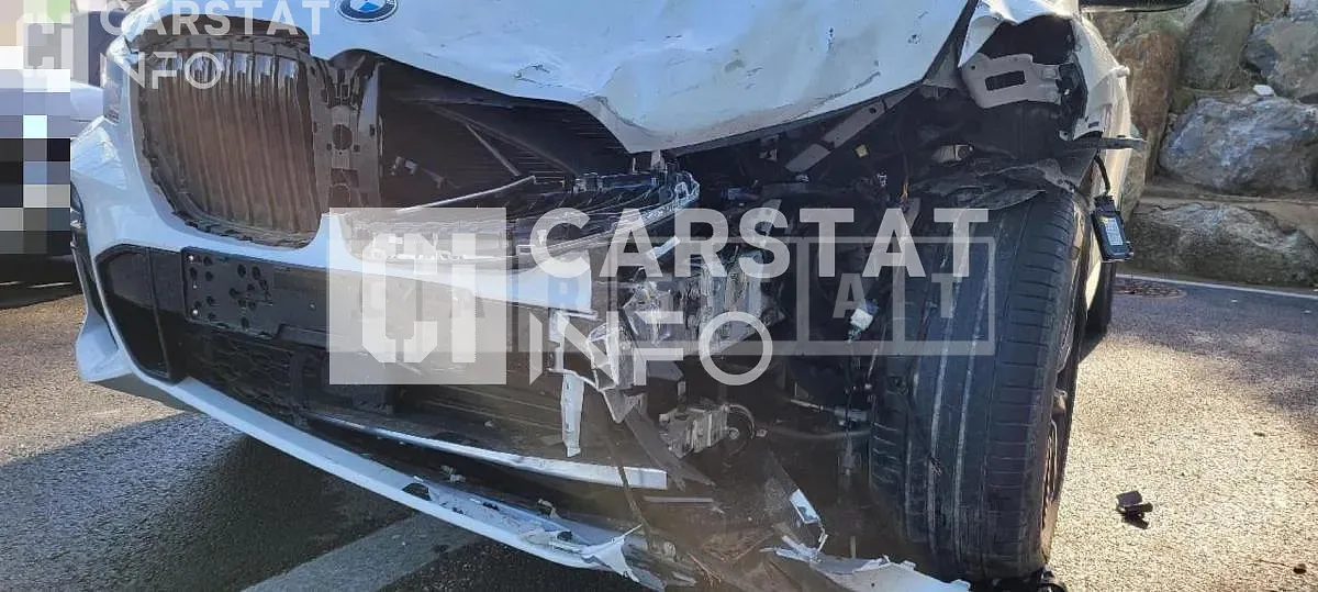 Photo 2 of 12: 2021 BMW X5 xDrive30d, VIN WBAJU8108M9G29819 — Korean insurance auction