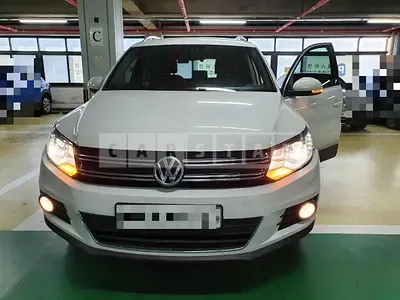 Photo 1 of 28: 2015 Volkswagen Tiguan 2.0 TDI BMT, VIN WVGZZZ5NZGW526588 — Korean insurance auction