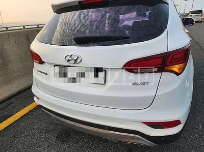 Photo 1 of 9: 2016 Hyundai Santa Fe DM — Korean insurance auction