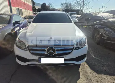 Photo 1 of 29: 2020 Mercedes-Benz E300 — Korean insurance auction