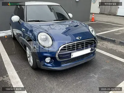 Photo 1 of 9: 2017 MINI Cooper, VIN WMWXP5109J2F93756 — Korean insurance auction