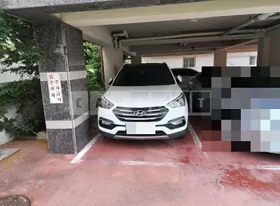 Photo 1 of 10: 2016 Hyundai Santa Fe DM — Korean insurance auction