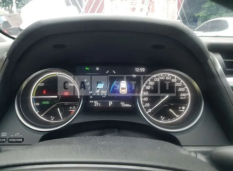 Photo 2 of 10: 2019 Toyota Camry Hybrid — Korean insurance auction