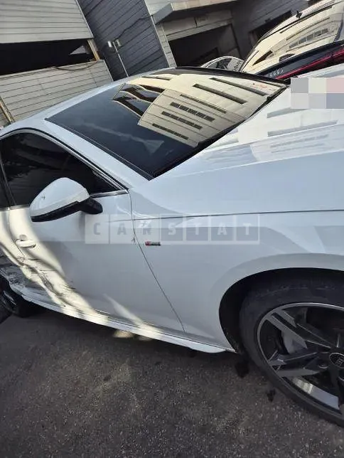 Photo 2 of 27: 2021 Audi A4 45 TFSI quattro — Korean insurance auction