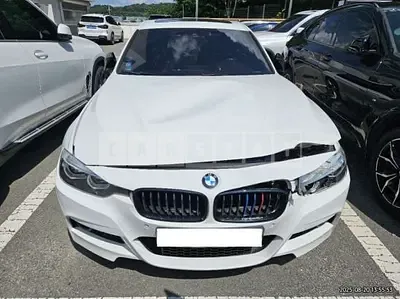 Photo 1 of 11: 2018 BMW 330i — Korean insurance auction