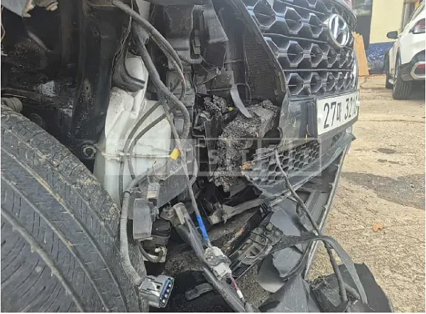 Photo 2 of 19: 2019 Hyundai Santa Fe — Korean insurance auction