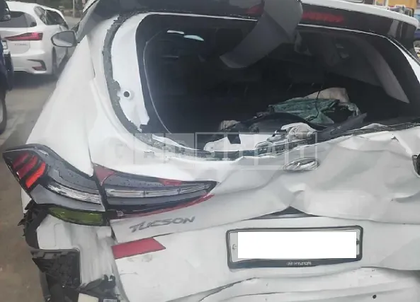 Photo 2 of 16: 2019 Hyundai Tucson, VIN KMHJ581ABKU859575 — Korean insurance auction