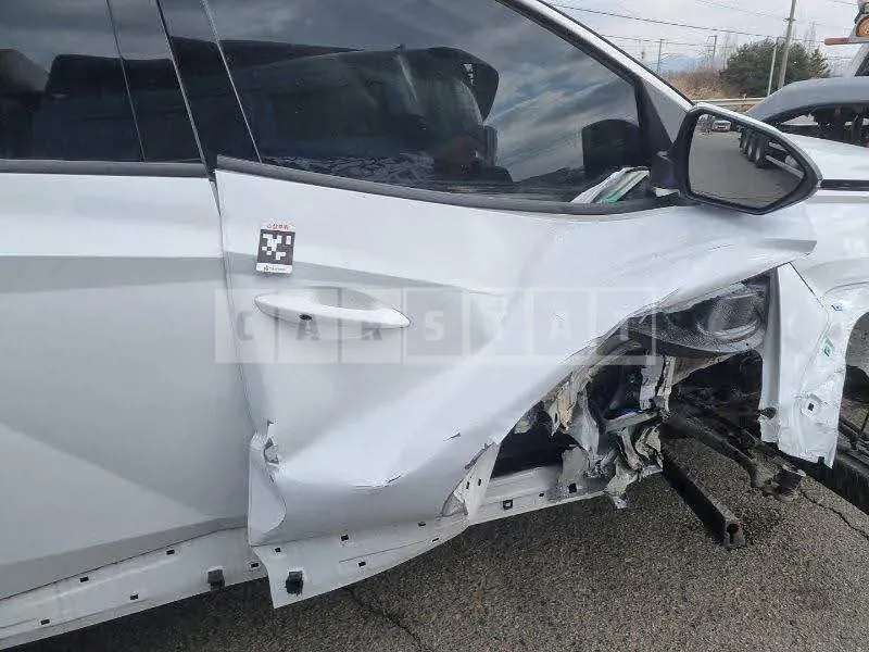 Photo 2 of 16: 2024 Hyundai Tucson, VIN KMHJC81BGRU327328 — Korean insurance auction