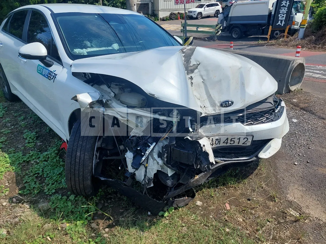 Photo 2 of 8: 2020 Kia K5, VIN KNAG541BBLA061387 — Korean insurance auction