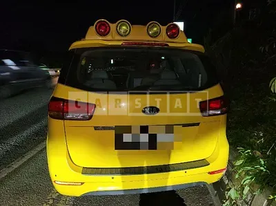 Photo 1 of 7: 2015 Kia Carnivals, VIN KNHMF37ABFS077392 — Korean insurance auction