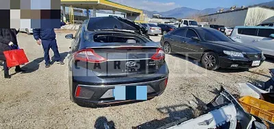 Photo 1 of 15: 2018 Hyundai Ionic Electric, VIN KMHC051HFJU024040 — Korean insurance auction