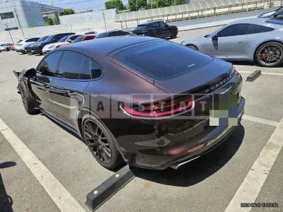 Photo 1 of 60: 2020 Porsche Panamera 4 — Korean insurance auction