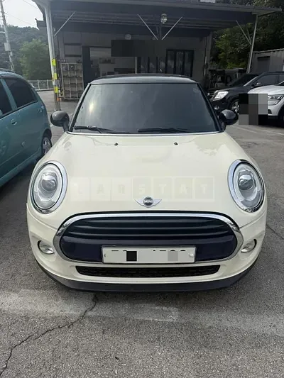 Photo 1 of 6: 2017 MINI Cooper D — Korean insurance auction