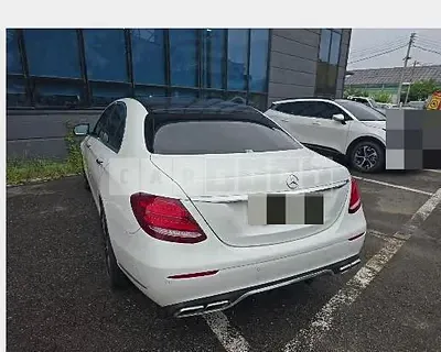 Photo 1 of 31: 2016 Mercedes-Benz E220 d, VIN WDDZF0EBXHA047845 — Korean insurance auction