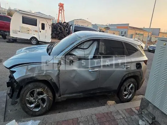 Photo 2 of 27: 2023 Hyundai Tucson — Korean insurance auction