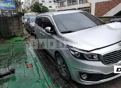 Photo 1 of 7: 2017 Kia Carnival, VIN KNAMC81ABHS316981 — Korean insurance auction