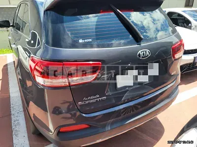 Photo 1 of 3: 2015 Kia Sorento 2.2, VIN KNAPK81BBFA043959 — Korean insurance auction