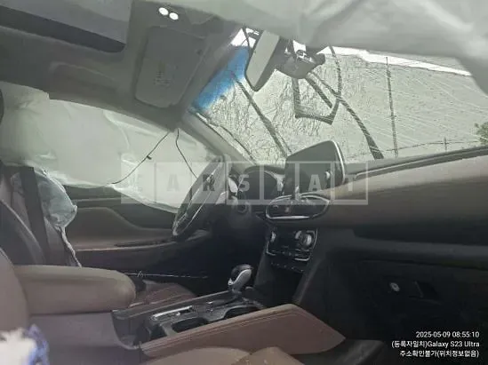 Photo 2 of 22: 2019 Hyundai Santa Fe — Korean insurance auction